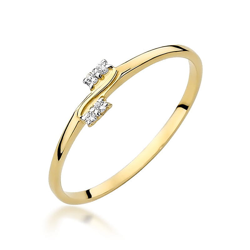 Gold Ring With Diamonds