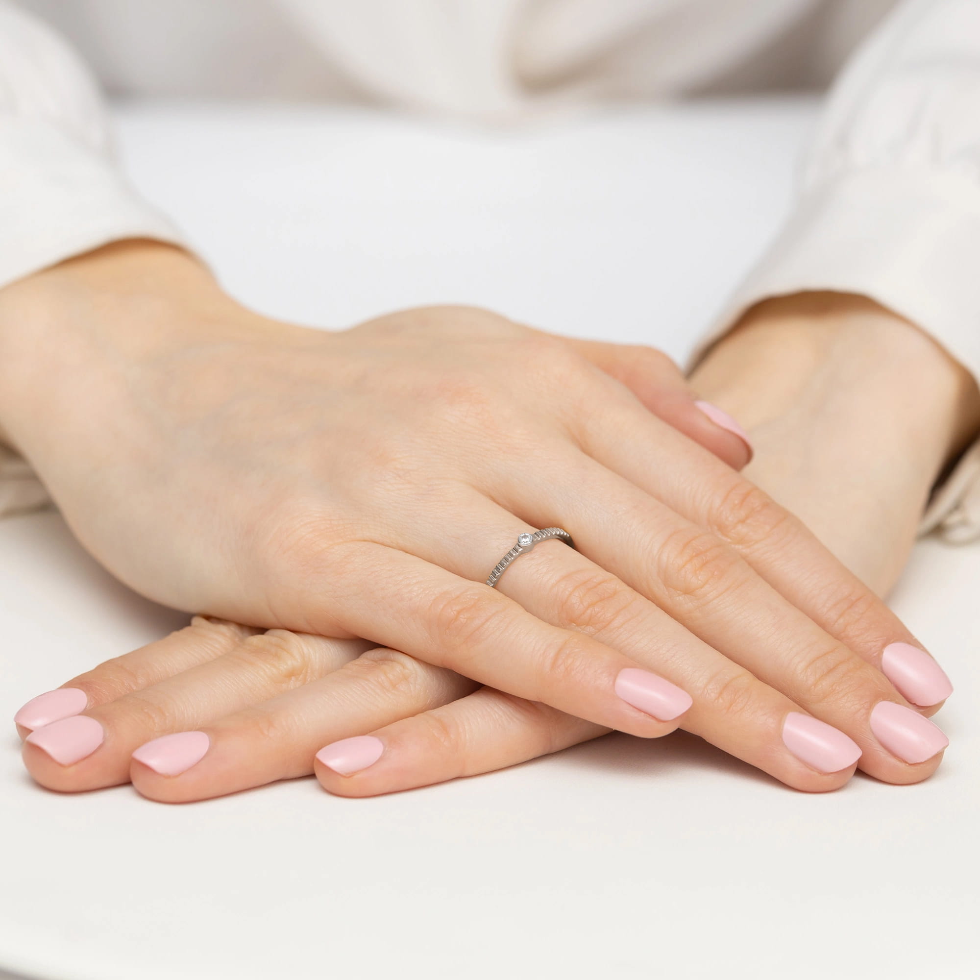 Auksinis Žiedas Su Deimantu