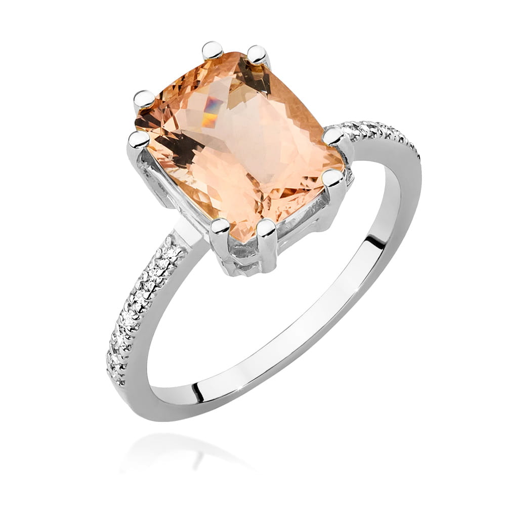 Gold Ring With Morganite And Diamonds