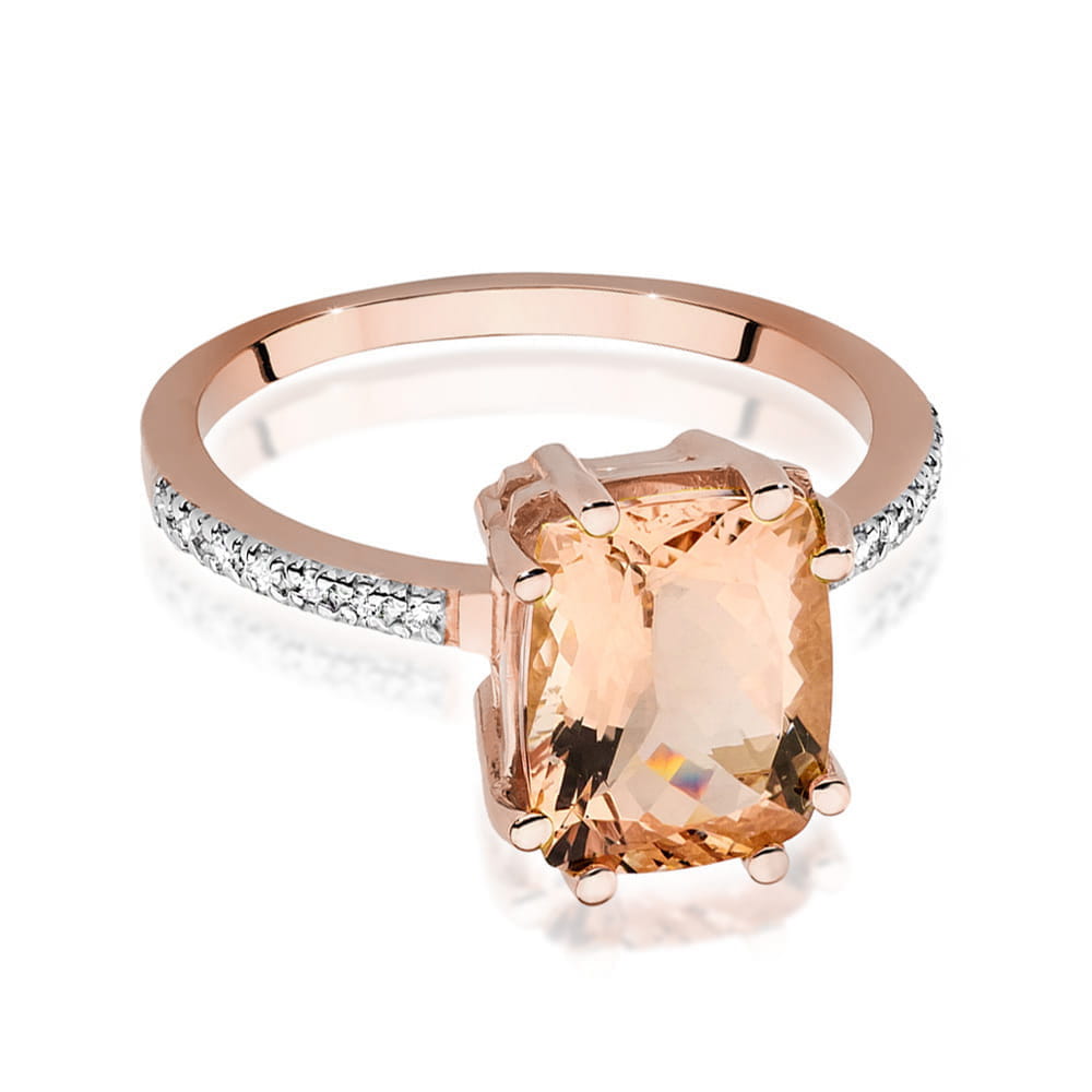Gold Ring With Morganite And Diamonds