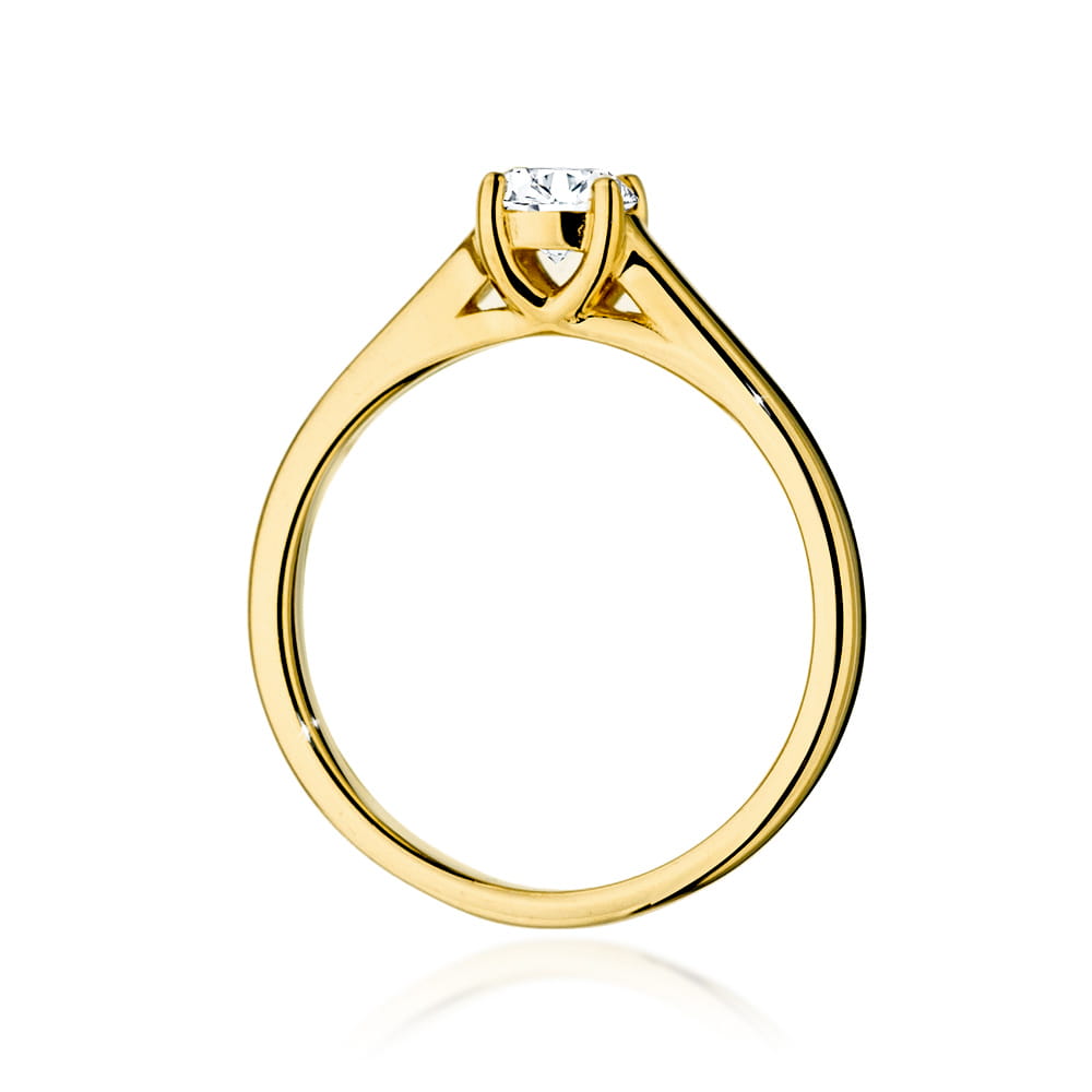 Gold Ring With Diamond