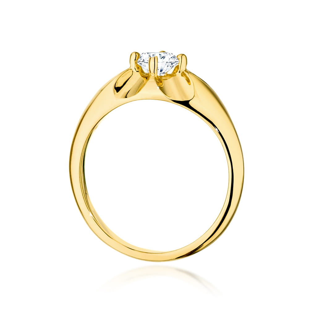 Gold Ring With Diamond