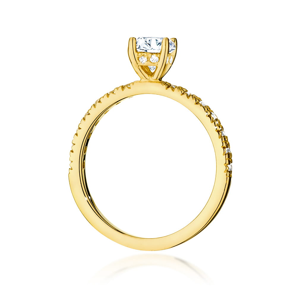 Gold Ring With Diamonds