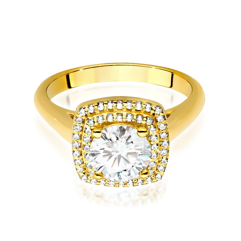Gold Ring With Diamonds