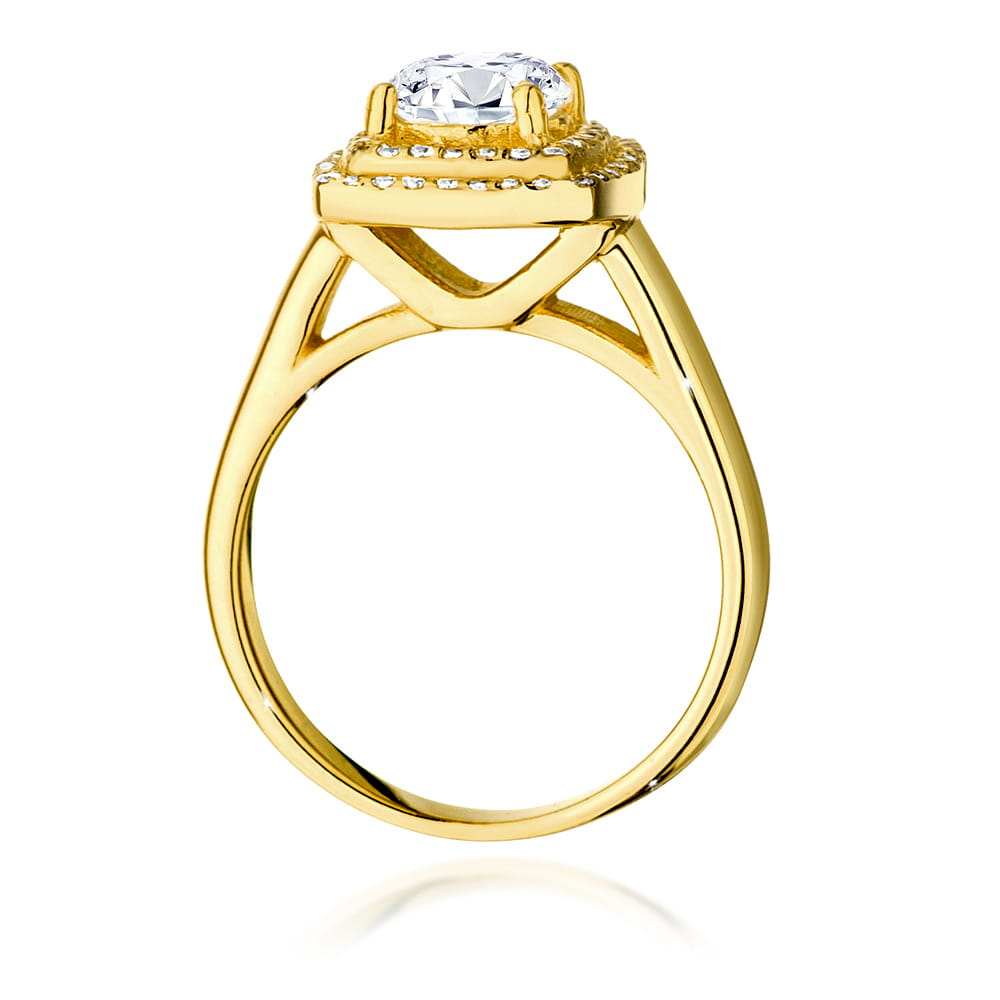 Gold Ring With Diamonds
