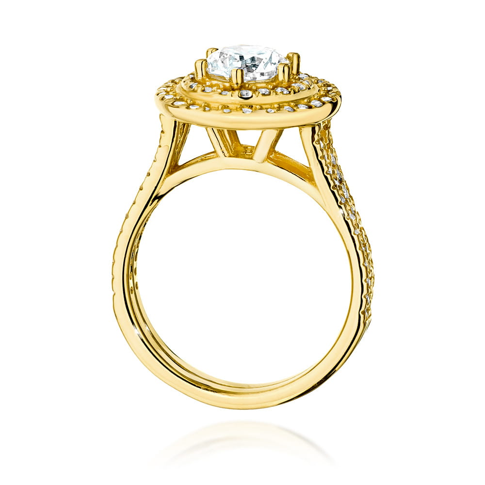 Gold Ring With Diamonds