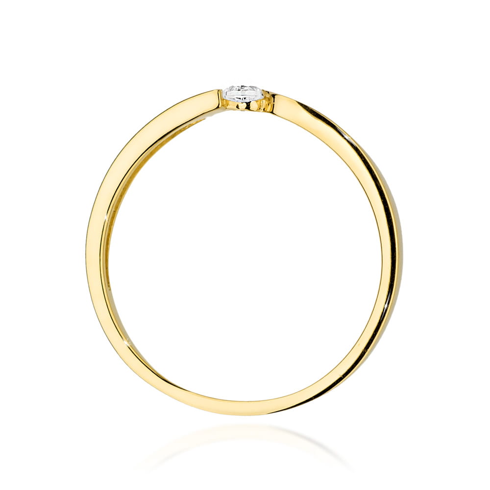 Gold Ring With Diamond