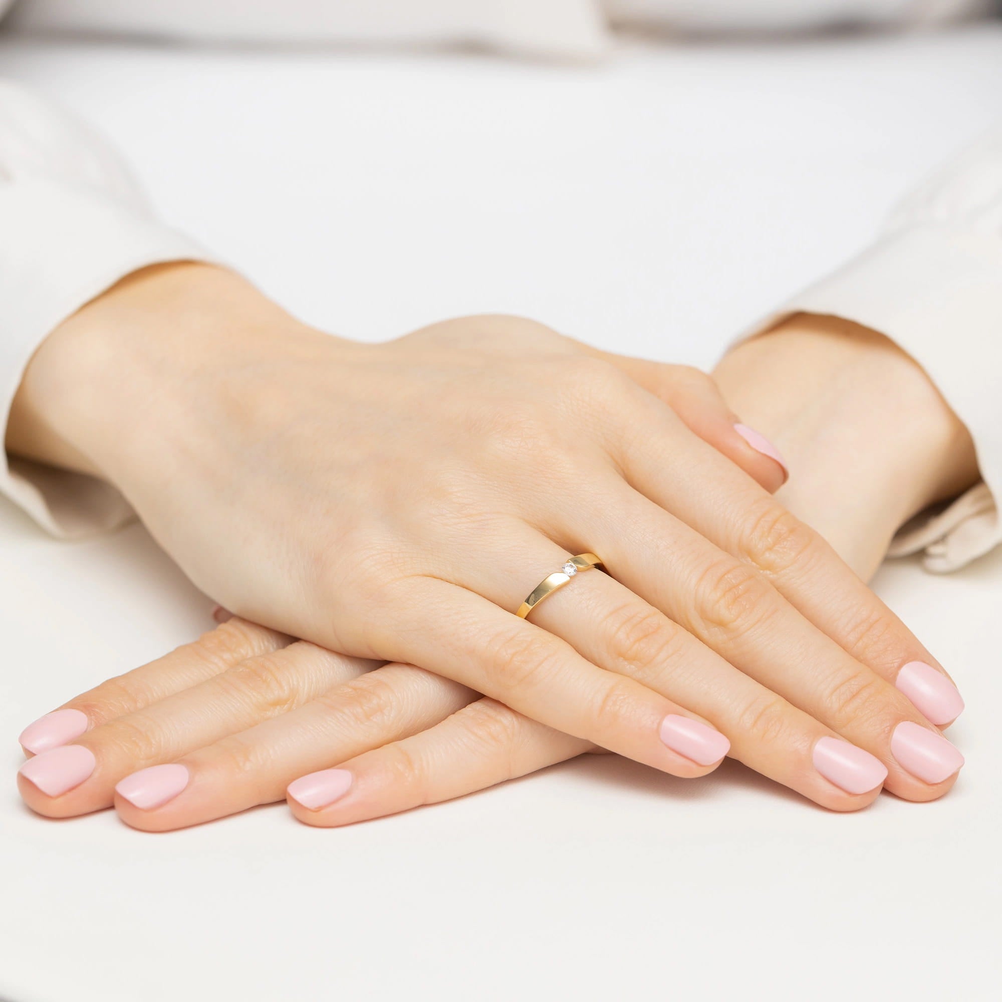 Gold Ring With Diamond