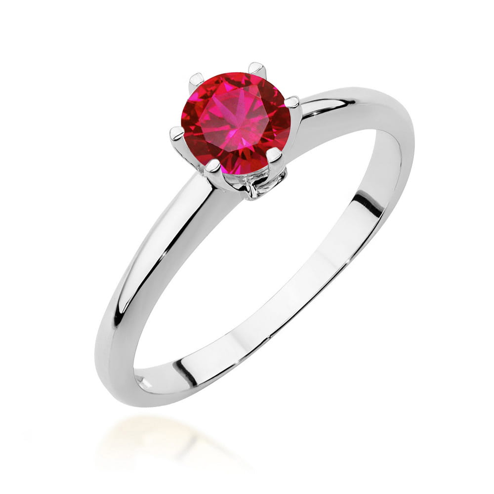 Gold Ring With Ruby And Diamonds