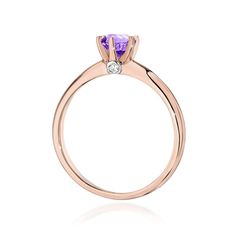Gold Ring With Amethyst And Diamonds
