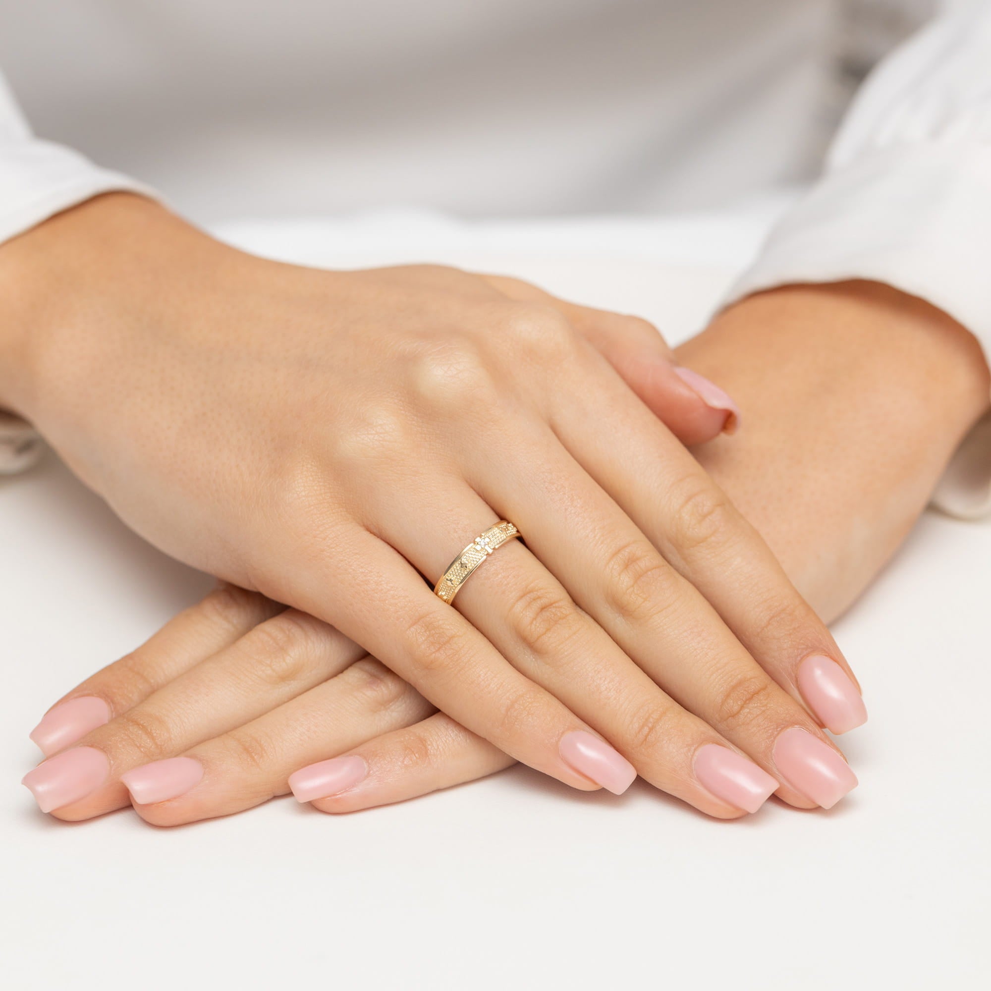 Auksinis Žiedas Su Deimantu