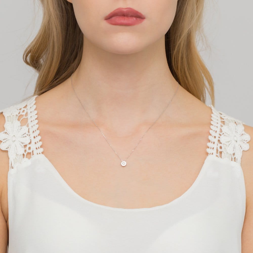 Gold Chain With Diamond Pendant