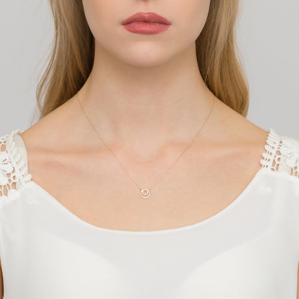 Gold Chain With Diamond Pendant