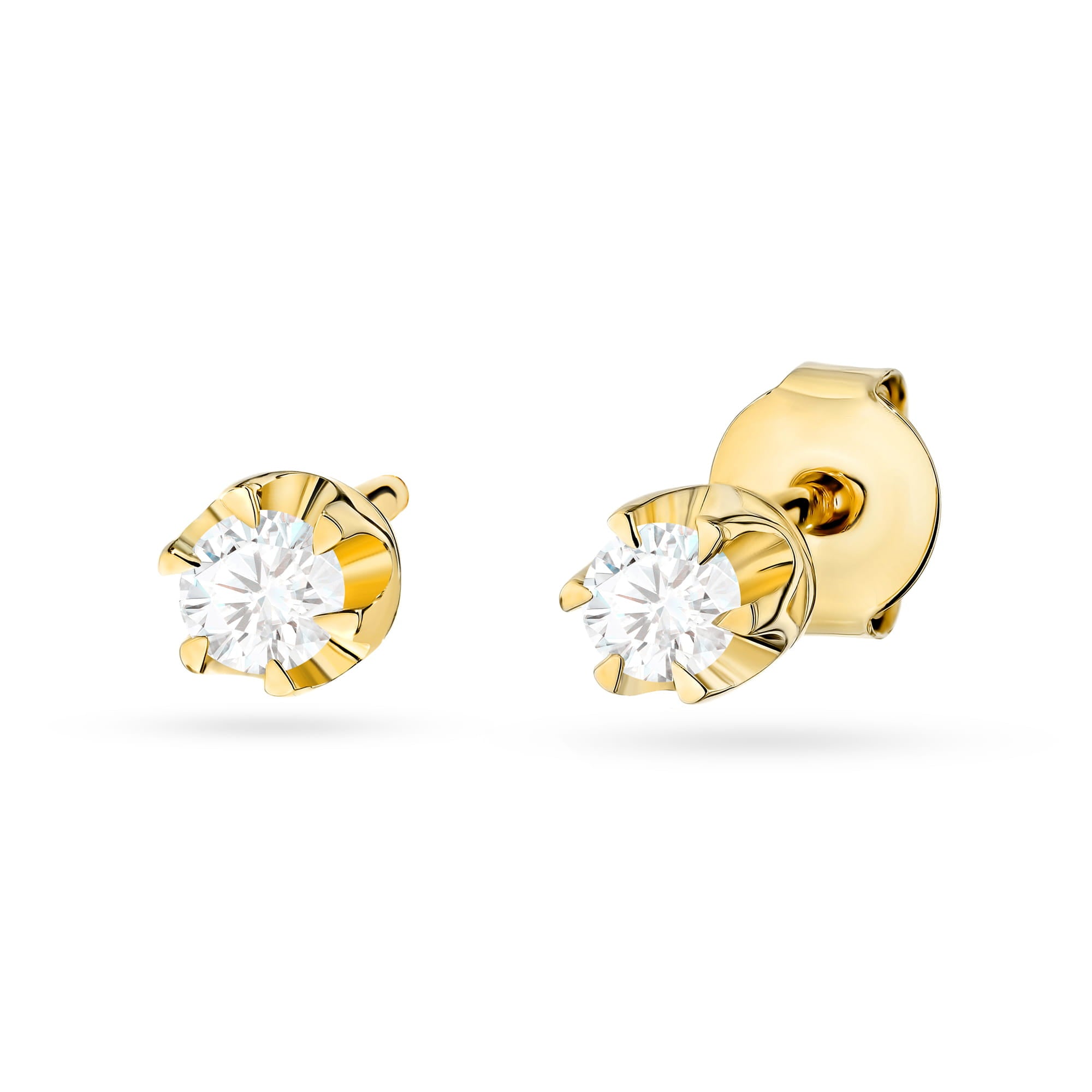 Gold Earrings With Lab-Grown Diamonds