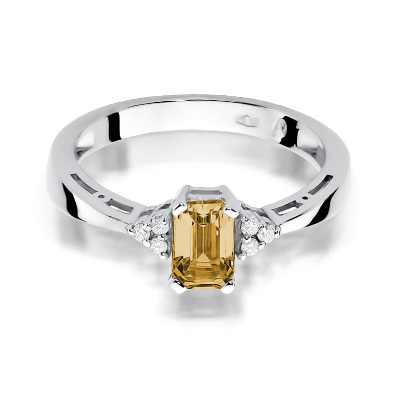 Gold Ring With Citrine And Diamonds