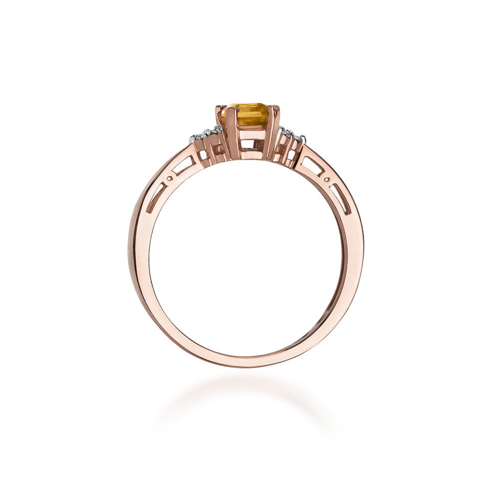 Gold Ring With Citrine And Diamonds