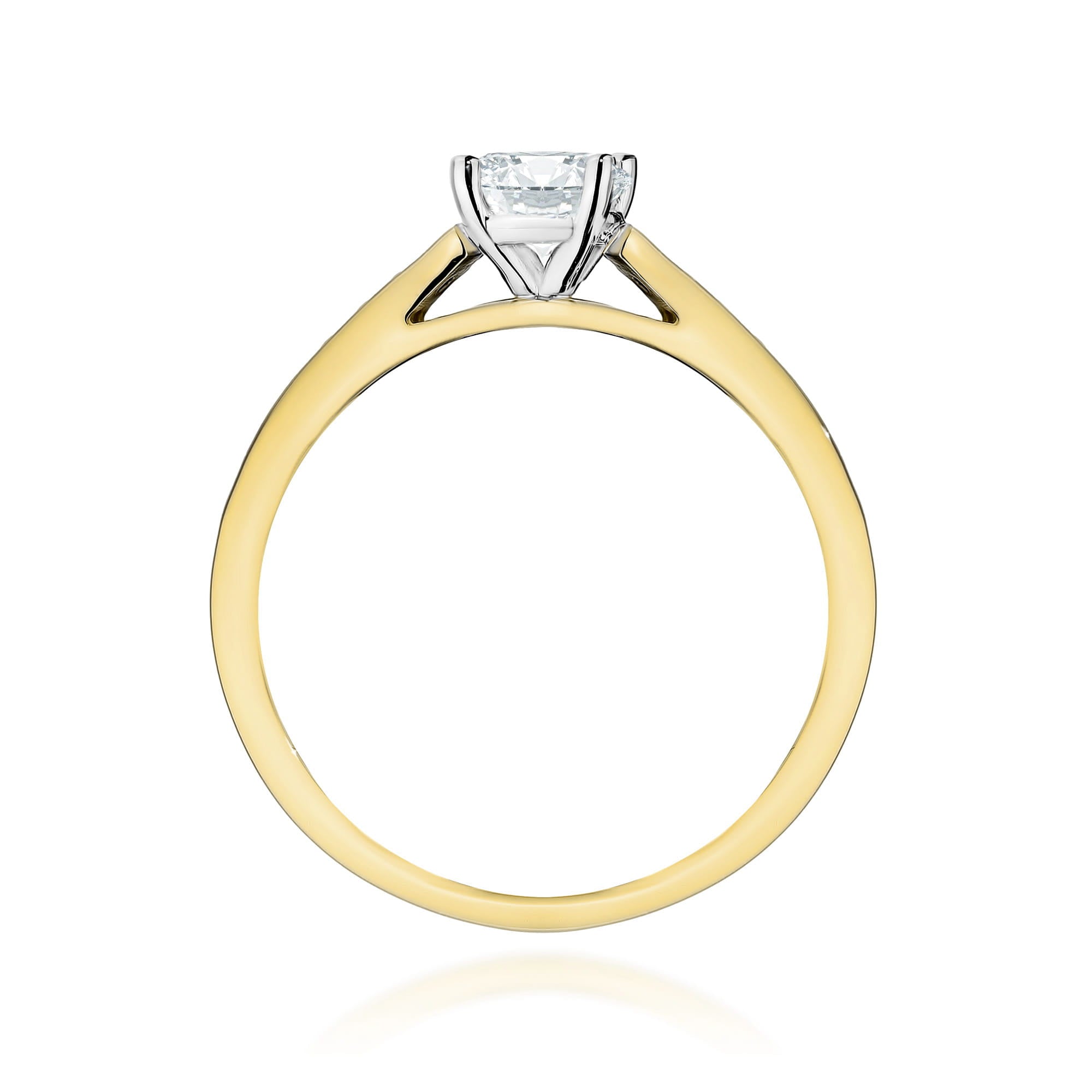 Gold Ring With Lab-Grown Diamonds