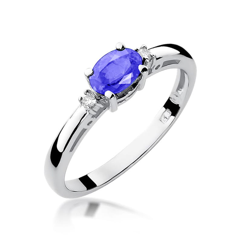 Gold Ring With Tanzanite And Diamonds