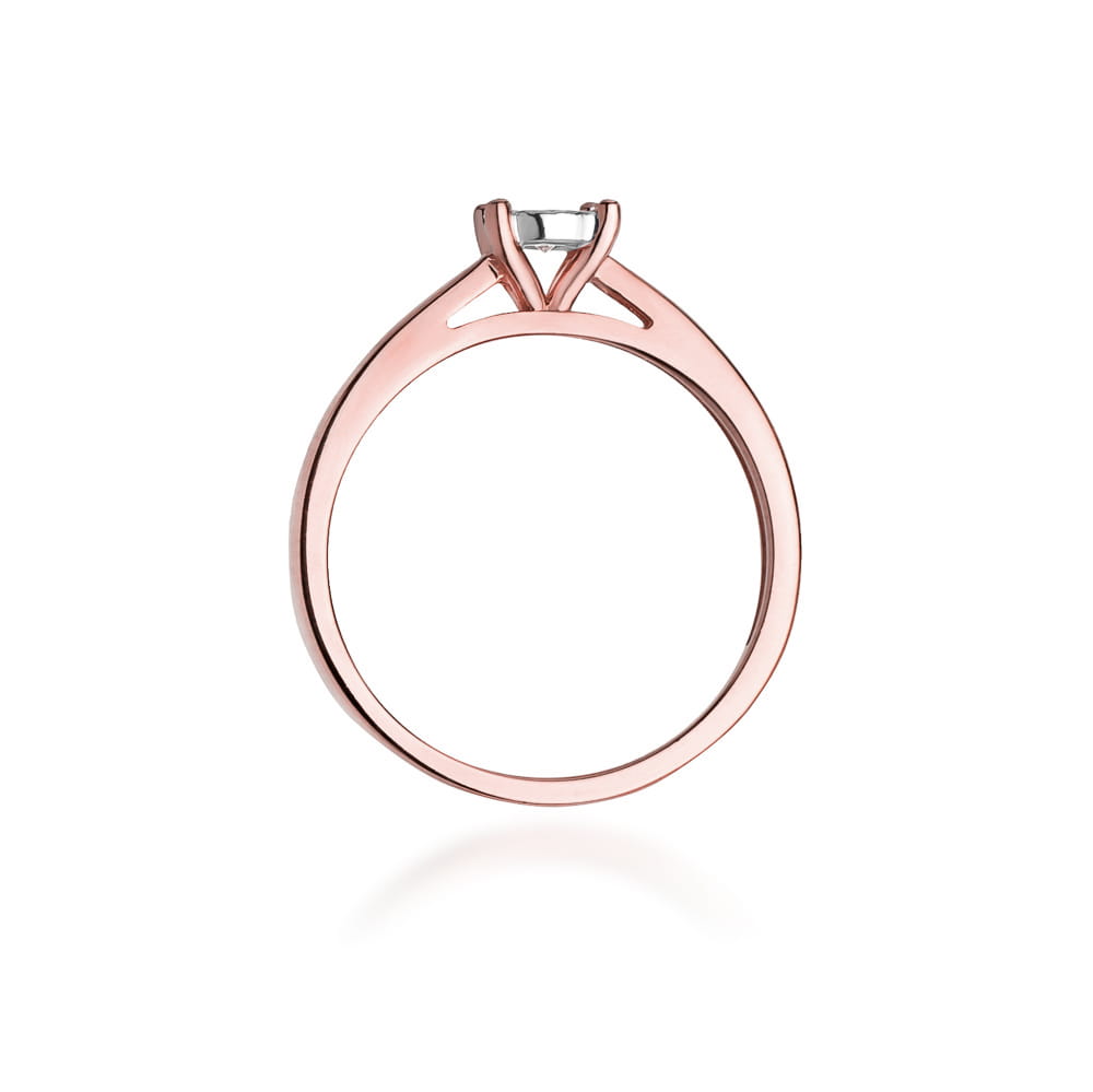 Gold Ring With Diamond