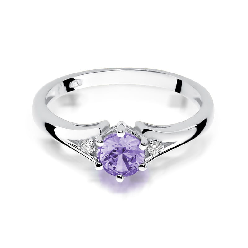 Gold Ring With Amethyst And Diamonds