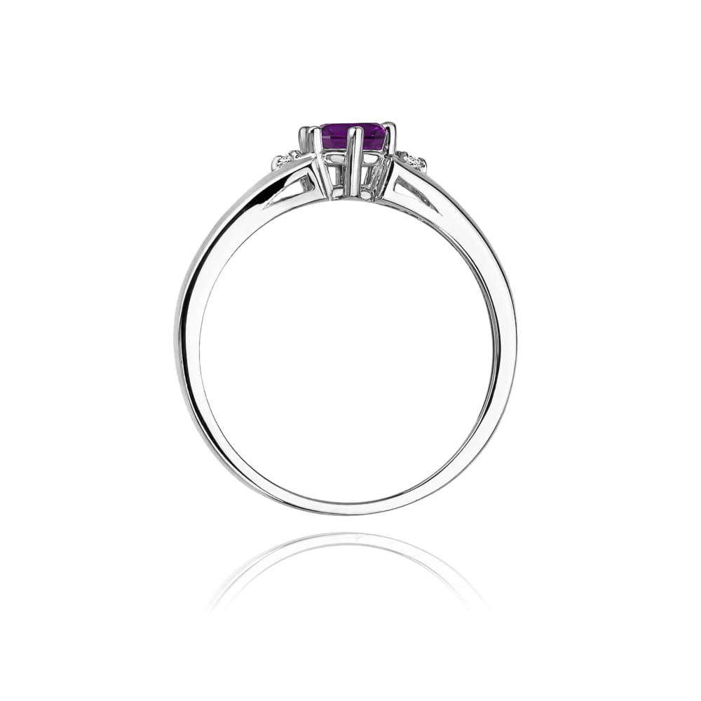 Gold Ring With Amethyst And Diamonds