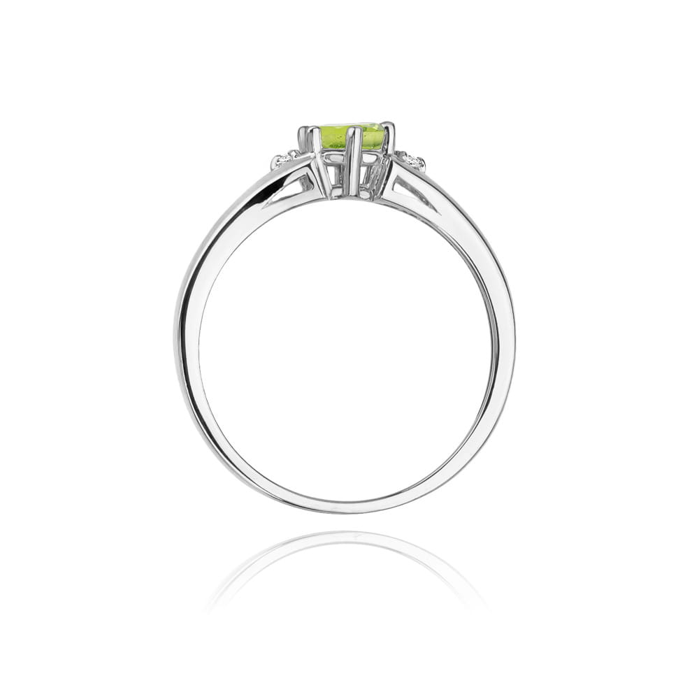 Gold Ring With Peridot And Diamonds
