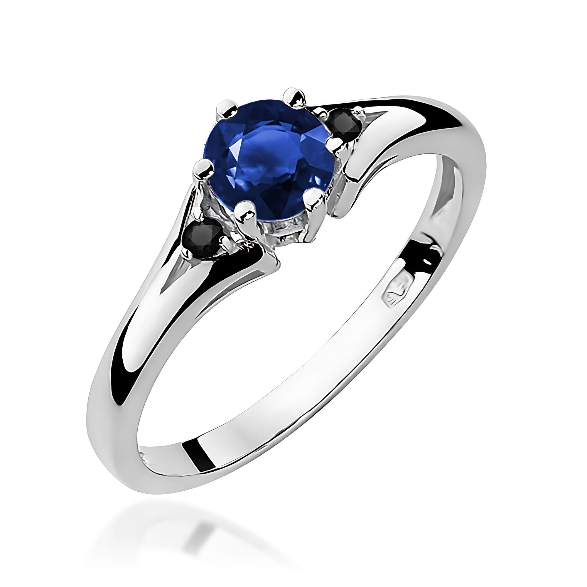 Gold Ring With Sapphire And Black Diamonds