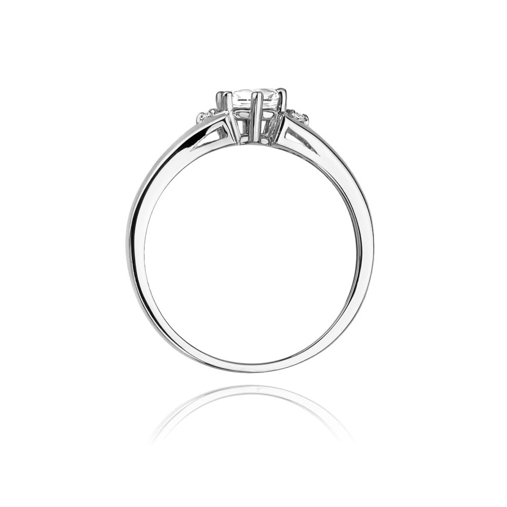 Gold Ring With White Sapphire And Diamonds