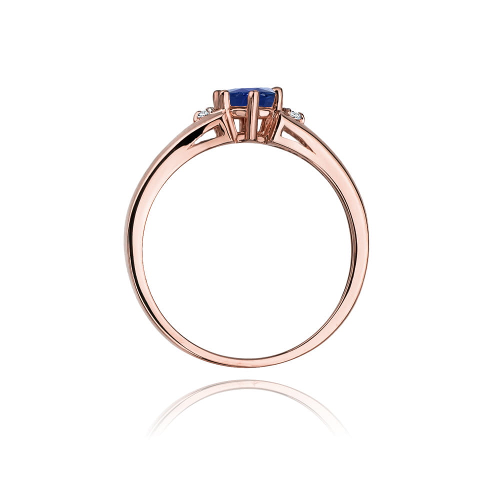 Gold Ring With Sapphire And Diamonds