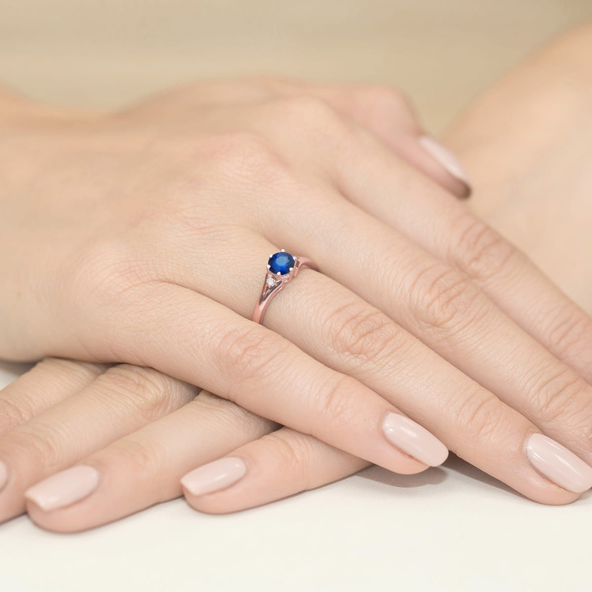 Gold Ring With Sapphire And Diamonds