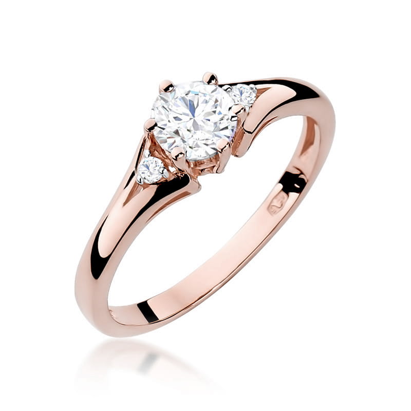 Gold Ring With White Sapphire And Diamonds