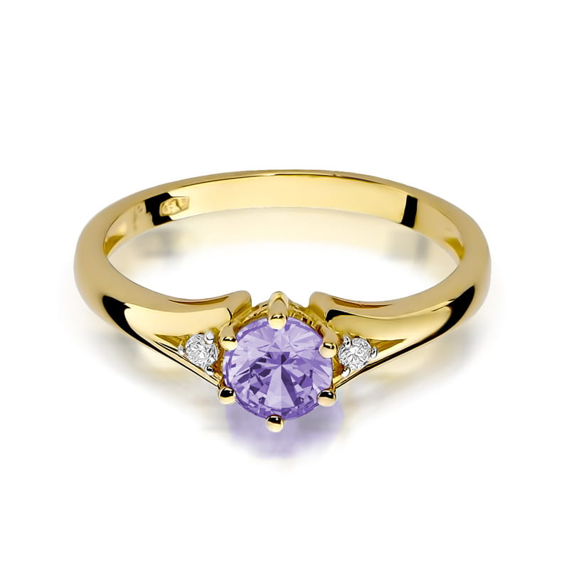 Gold Ring With Amethyst And Diamonds