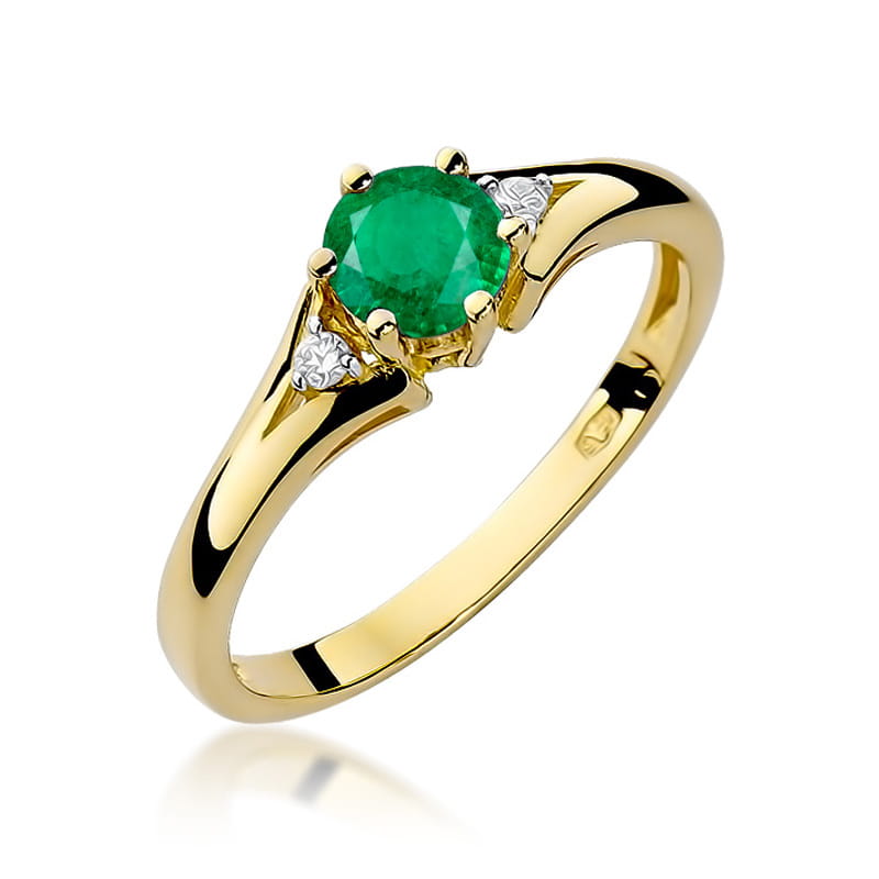 Gold Ring With Emerald And Diamonds