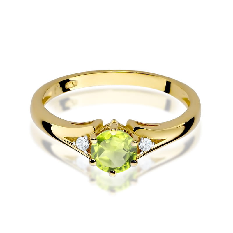 Gold Ring With Peridot And Diamonds