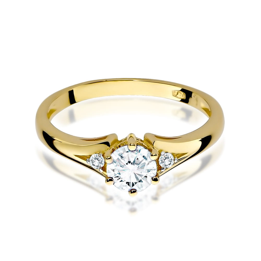 Gold Ring With White Sapphire And Diamonds