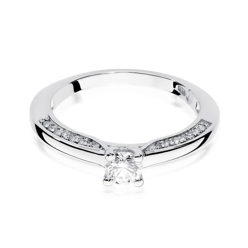 Gold Ring With Diamonds