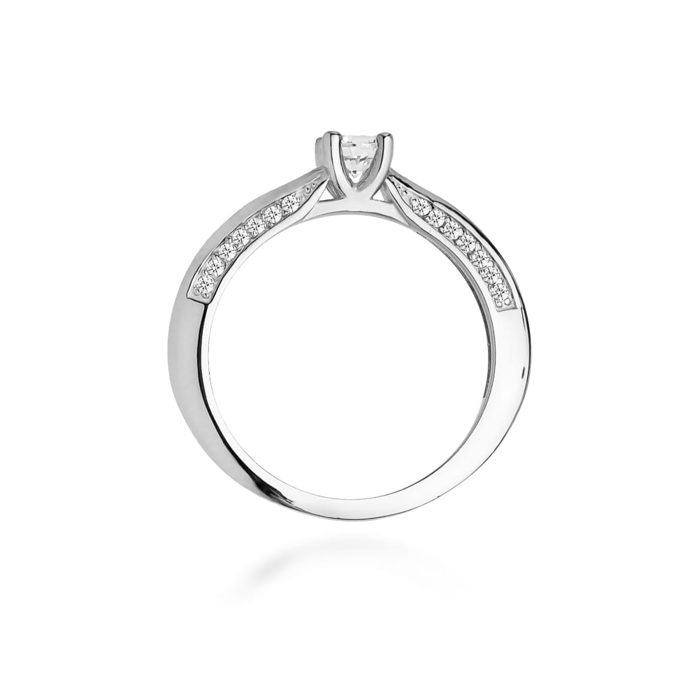 Gold Ring With Diamonds