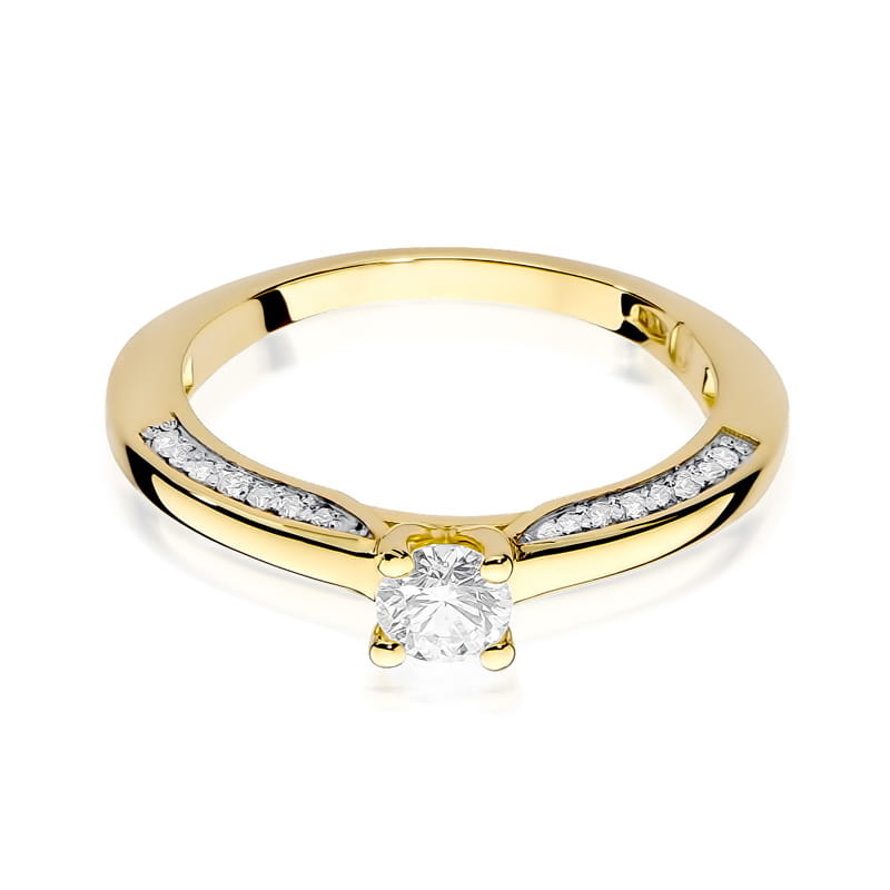 Gold Ring With Diamonds