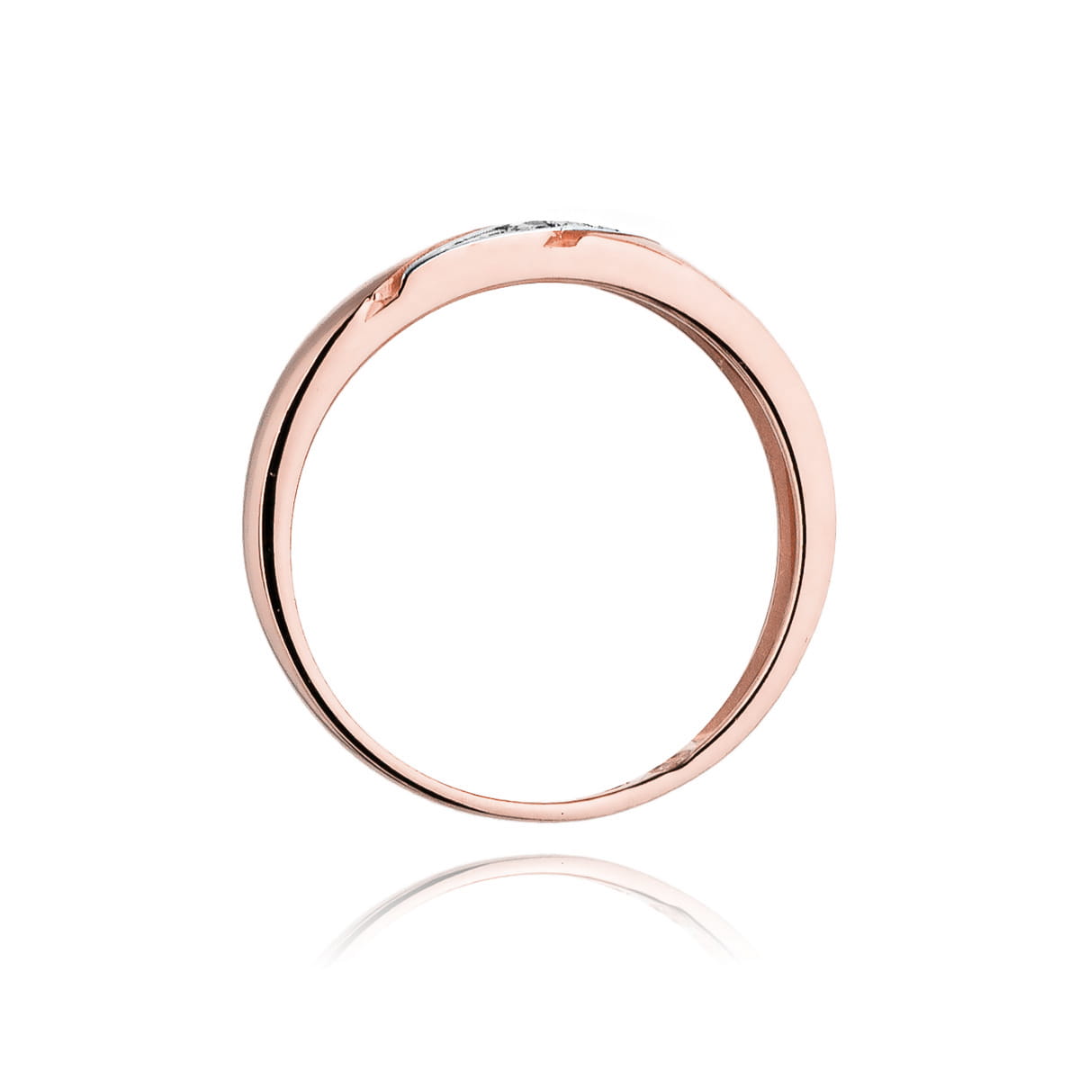 Gold Ring With Diamonds