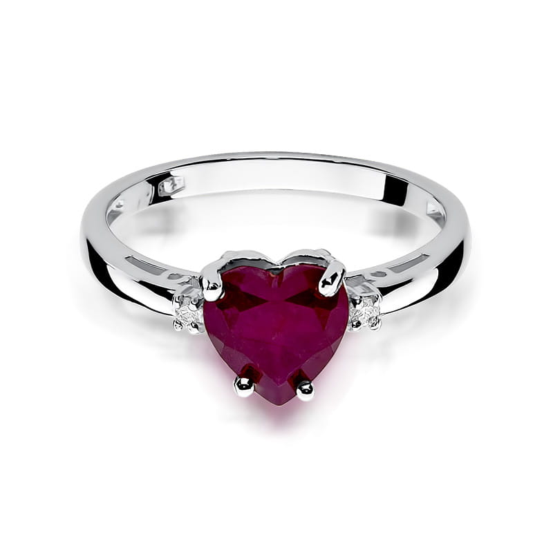 Gold Ring With Ruby And Diamonds