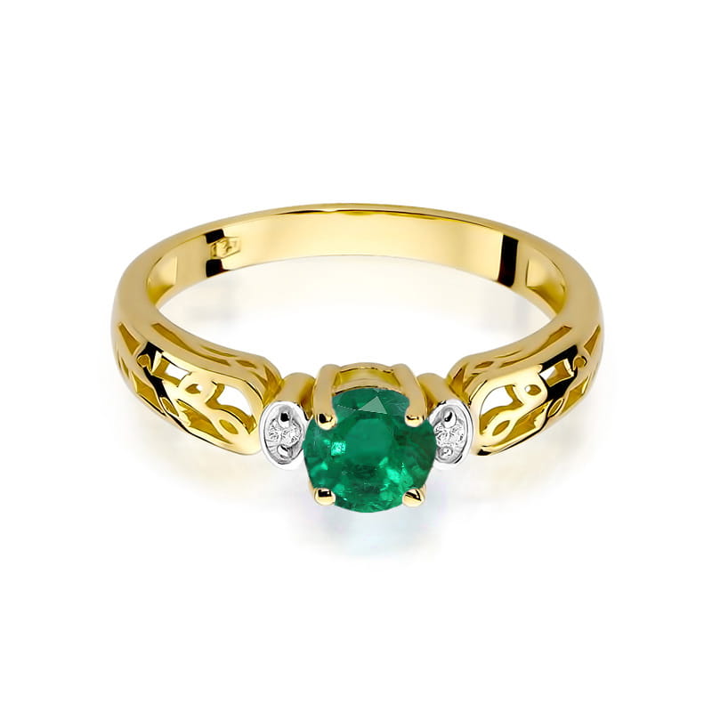 Gold Ring With Emerald And Diamonds