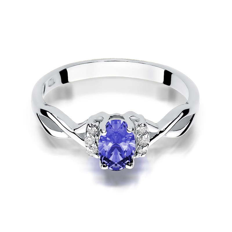 Gold Ring With Tanzanite And Diamonds