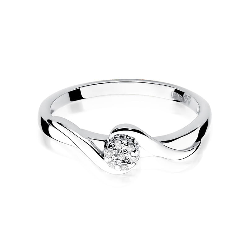 Gold Ring With Diamonds