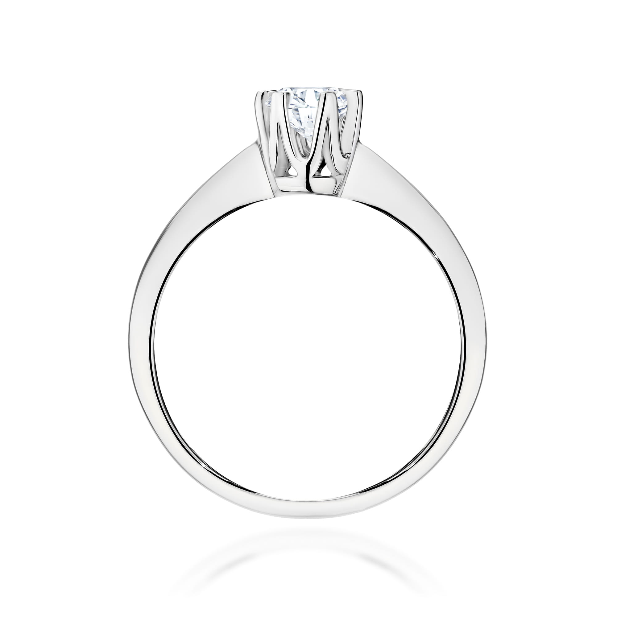 Gold Ring With Lab-Grown Diamond