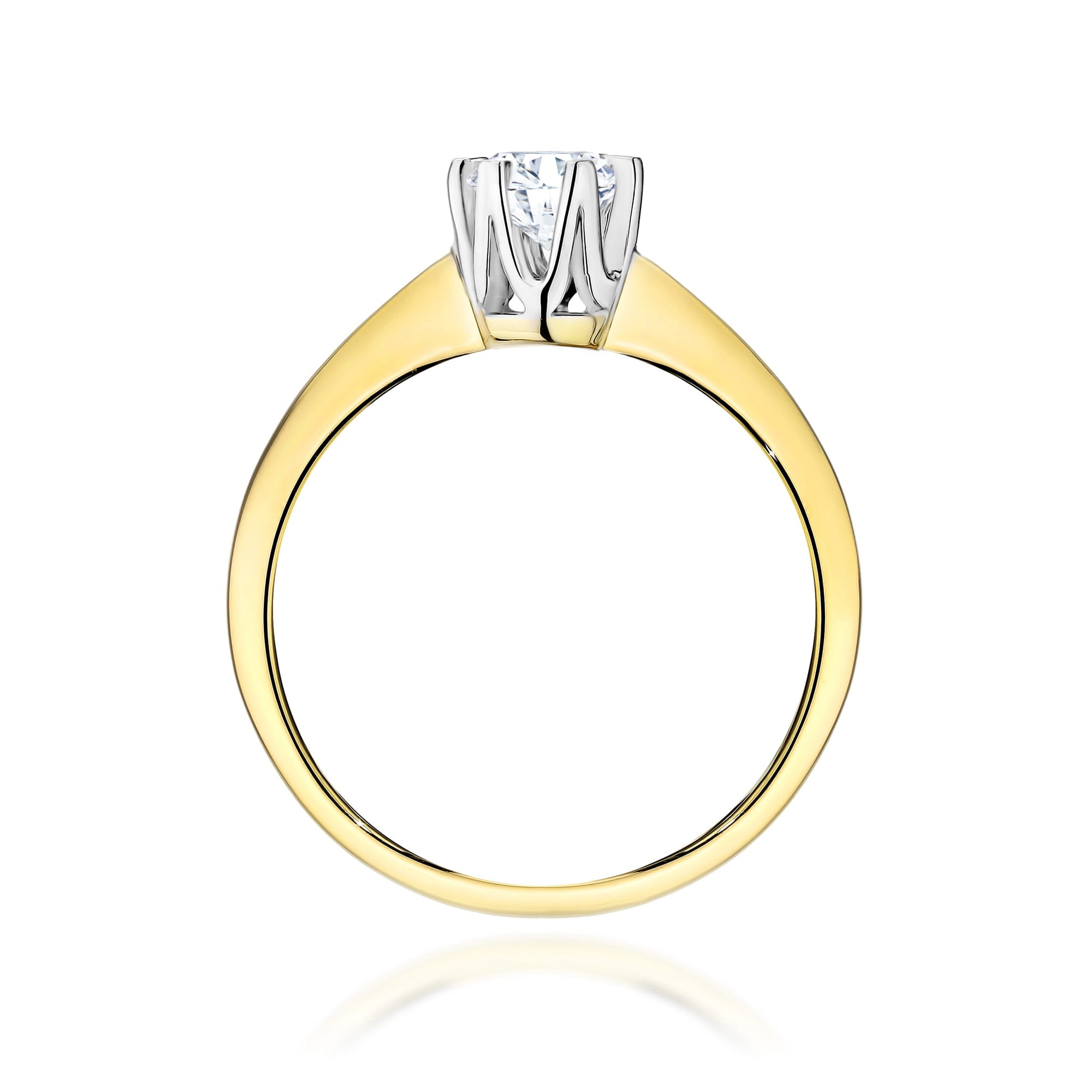 Gold Ring With Lab-Grown Diamond