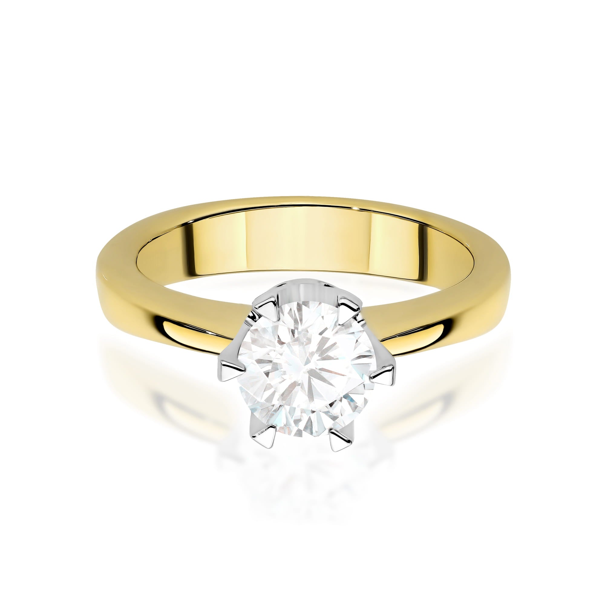 Gold Ring With Lab-Grown Diamond