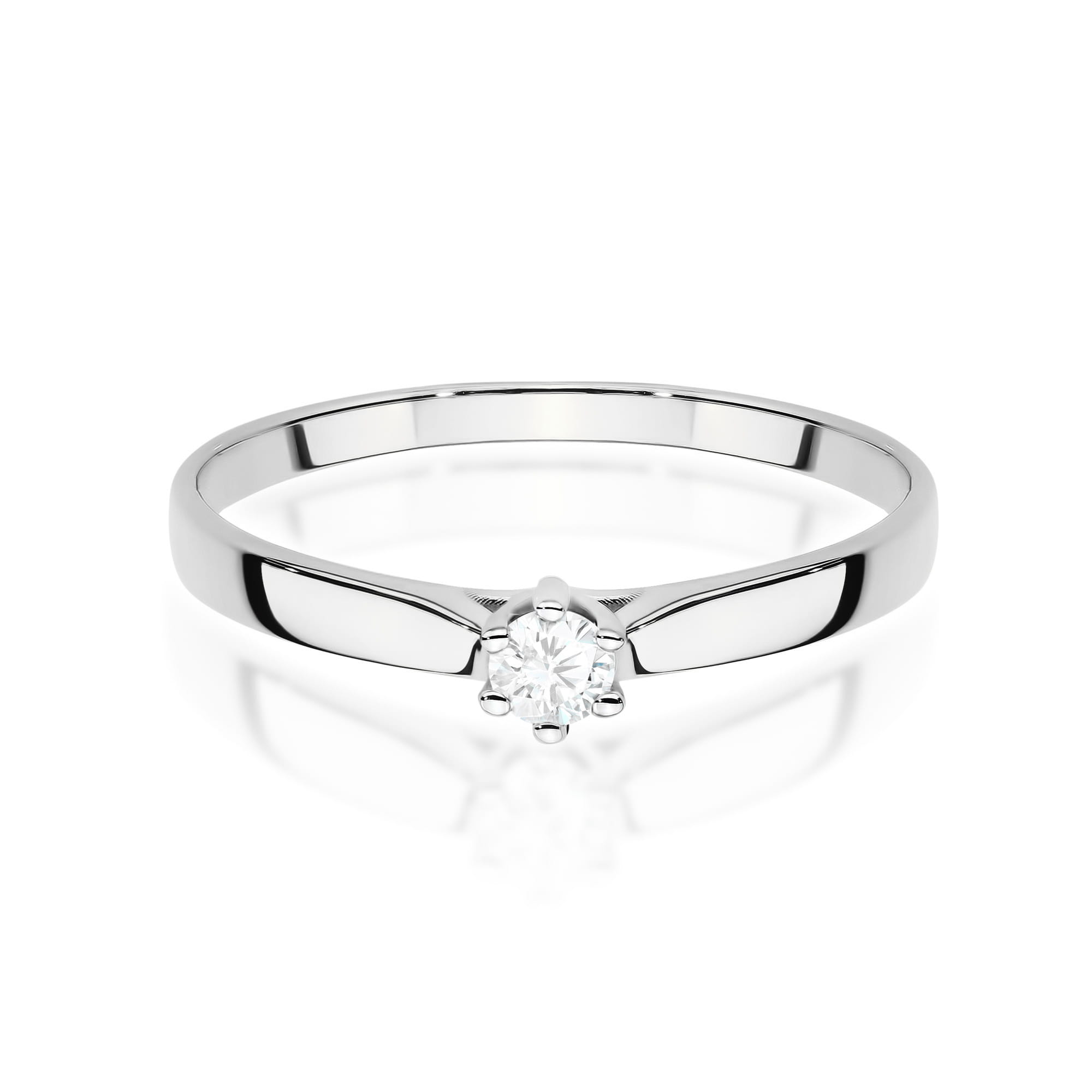 Gold Ring With Lab-Grown Diamond