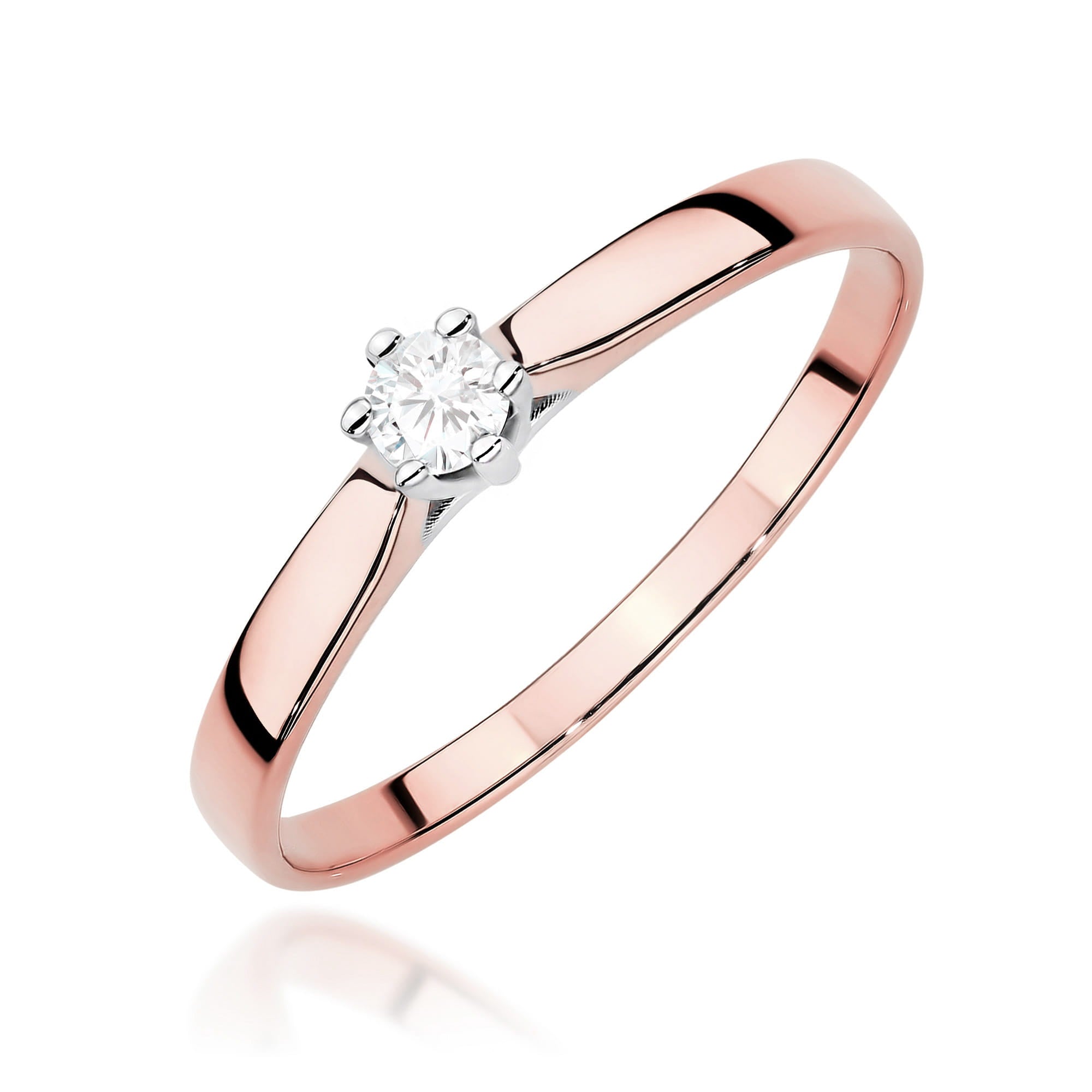 Gold Ring With Lab-Grown Diamond