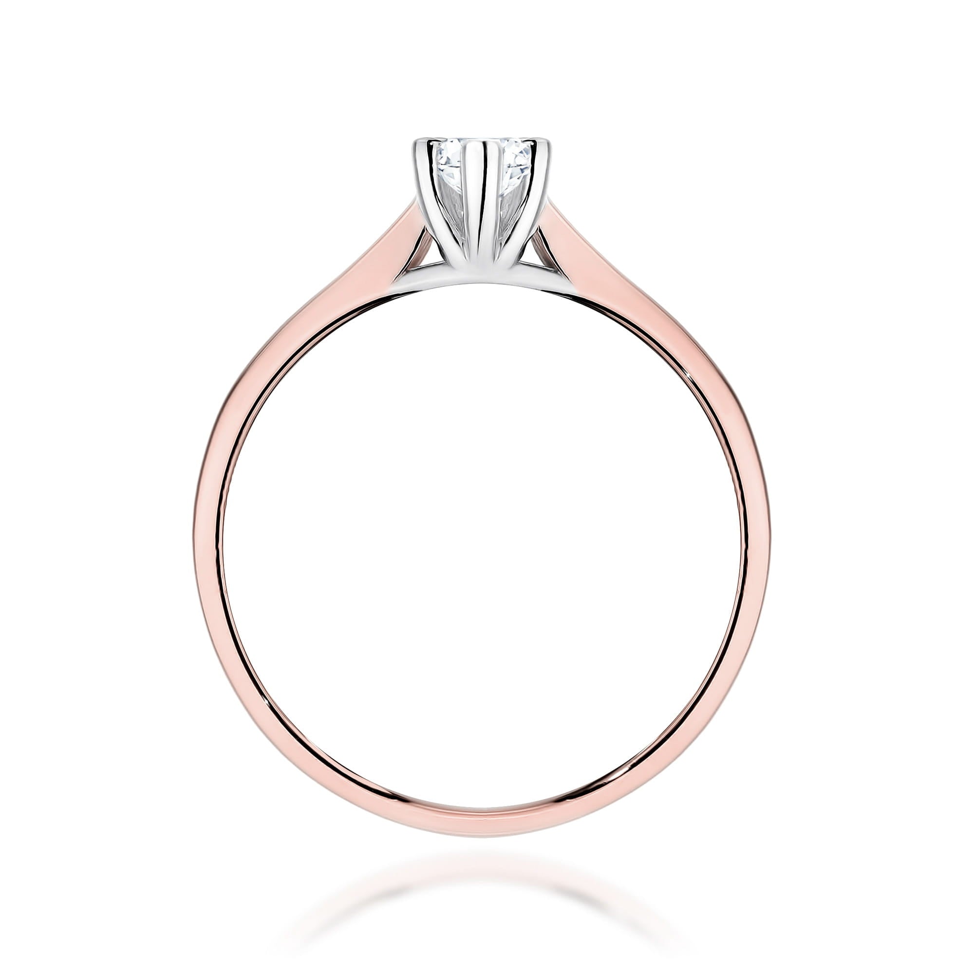 Gold Ring With Lab-Grown Diamond
