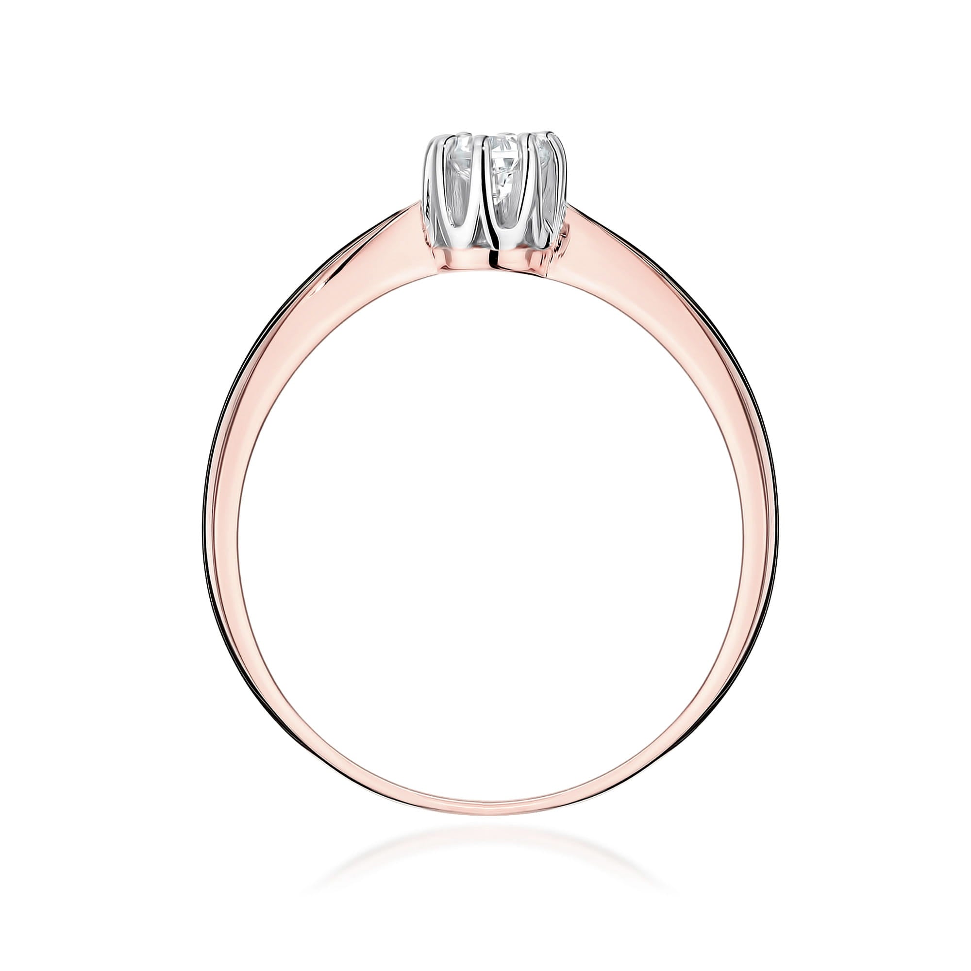 Gold Ring With Lab-Grown Diamond